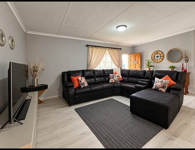 3 BEDROOM HOUSE FOR SALE IN RIVERSDALE